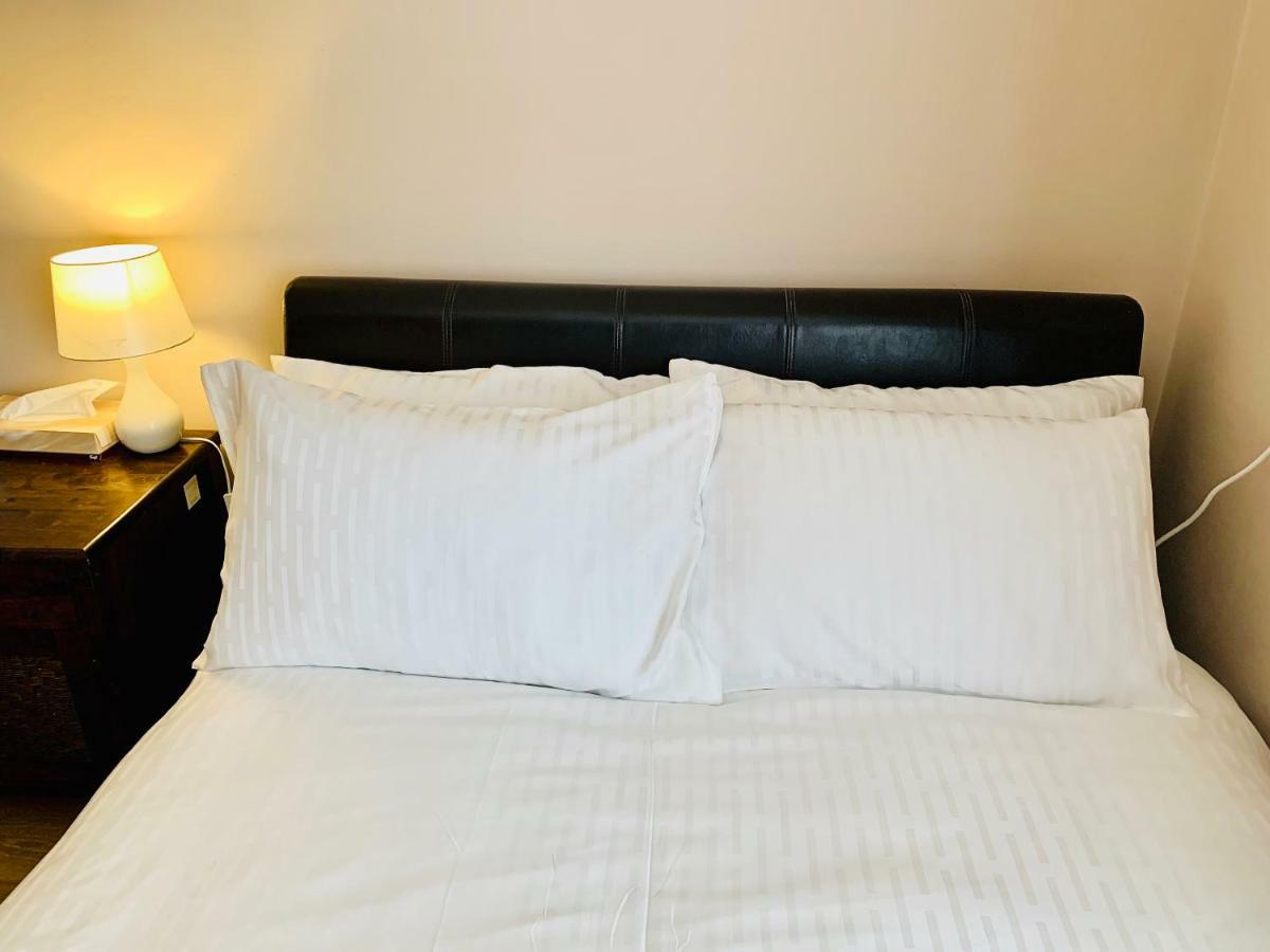 Housefield Stay Bucknall  Екстериор снимка