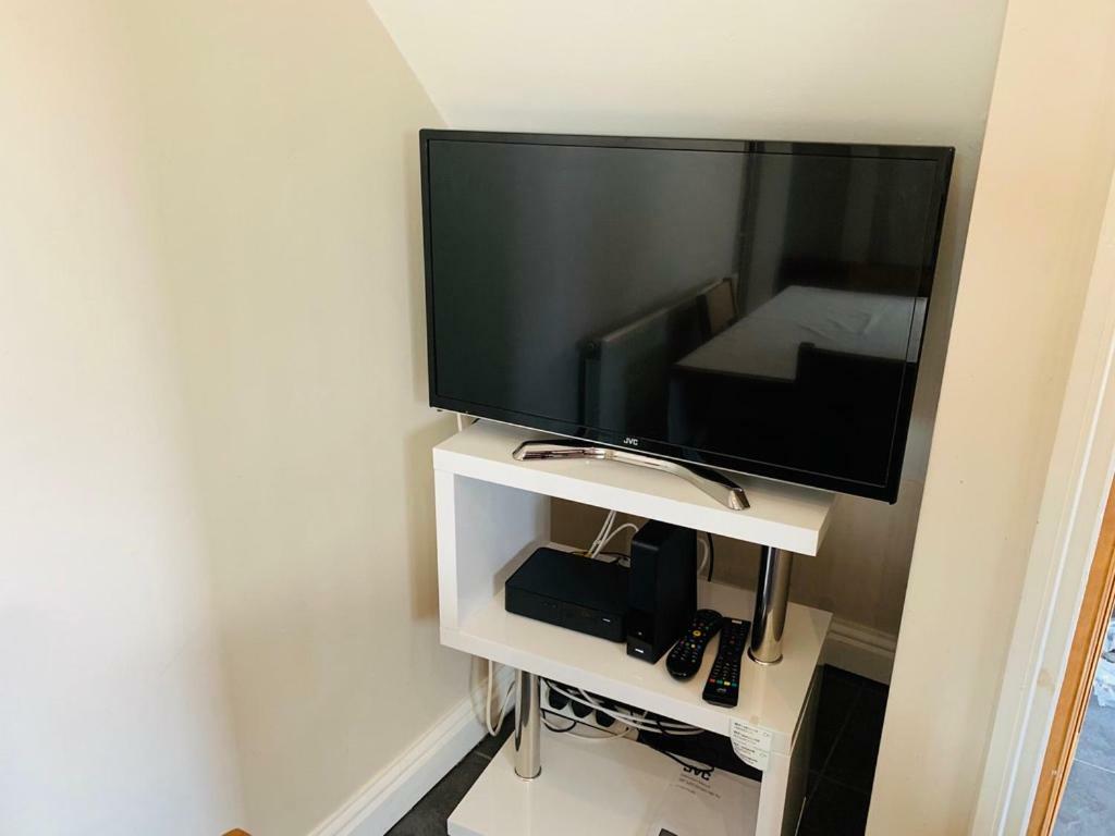 Housefield Stay Bucknall  Екстериор снимка
